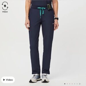 Yola FREEx Lined Skinny Scrub Pants 2.0™